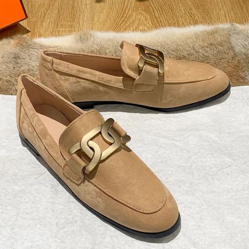 Tan Loafers with Gold Accent similar to Tod’s driving loafers size 40 / 9